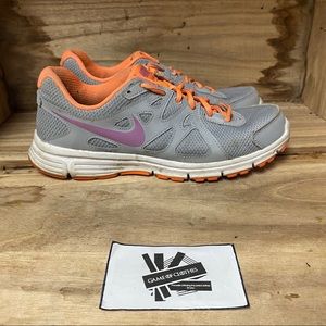 Nike revolution 2